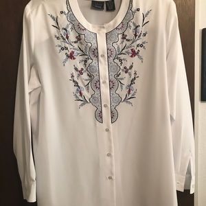 White embroidery tunic